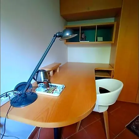 Nella Casa Dei Tigli *